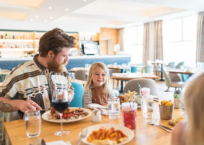 Ping Pong hotel: Esplanade Hotel