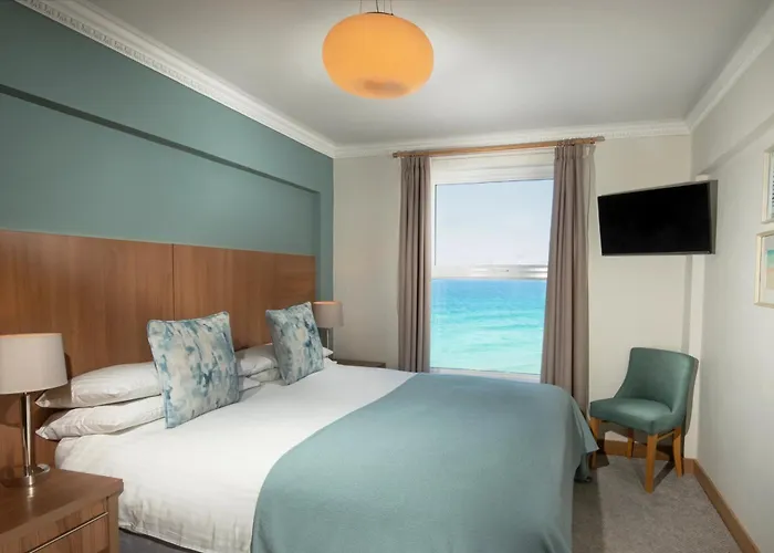 Ping Pong hotel: Esplanade Hotel